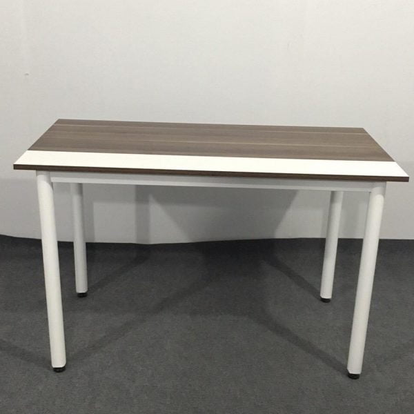 Thanh lý bàn làm việc chân sắt 1m2 giá rẻ