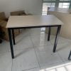Bàn làm việc chân sắt 1m2 thanh lý giá rẻ