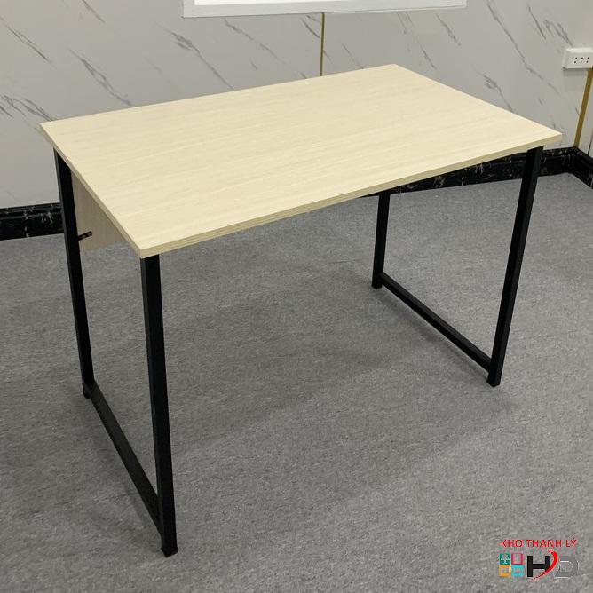 ban lam viec chan sat 1m mau kem