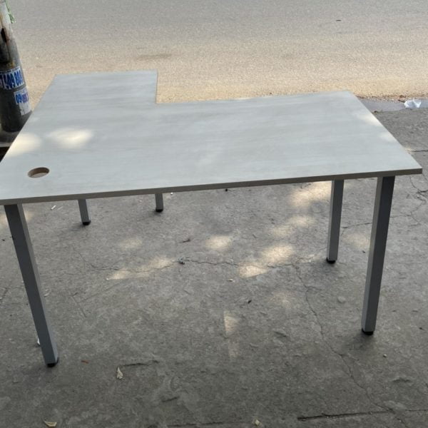 Bàn làm việc chân sắt chữ L cũ giá rẻ