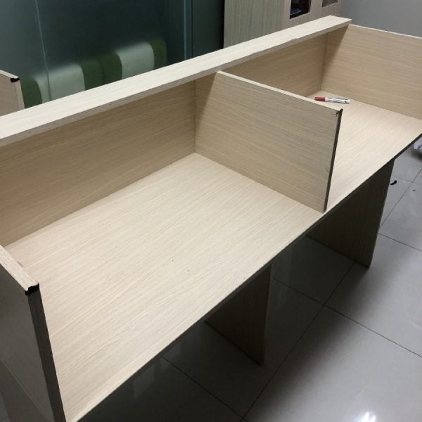 Bàn nhân viên 2 chỗ ngồi giá rẻ