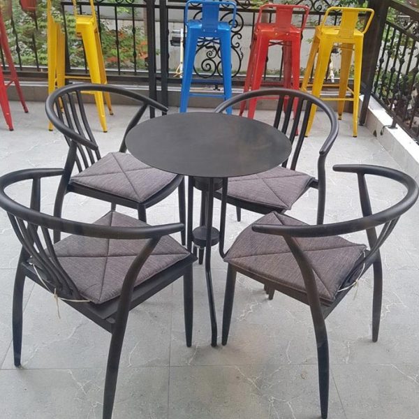 Bộ bàn ghế gỗ tiện nệm vải cao cấp 4 ghế