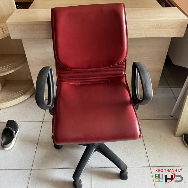 Ghế xoay văn phòng cũ bọc simili màu đỏ