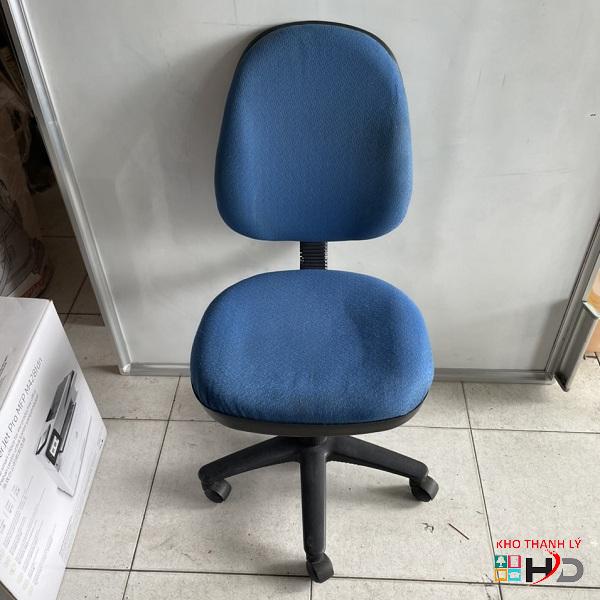 Ghế xoay nhân viên cũ không tay vịn màu xanh