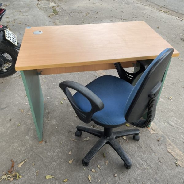 Bàn ghế làm việc cũ giá rẻ