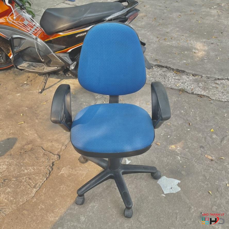 ghe xoay Hoa Phat cu co tay vin