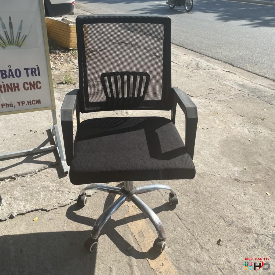 ghe xoay lung luoi hang Hoa Phat cu gia re1