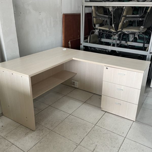 Bàn làm việc chữ L cũ 1m6 x 1m3 giá rẻ
