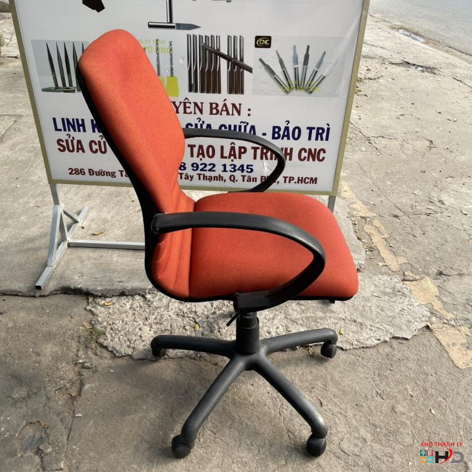 ghe xoay lung trung cu mau cam1