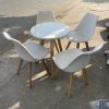 Bộ bàn ghế Eames trắng 4 ghế cũ