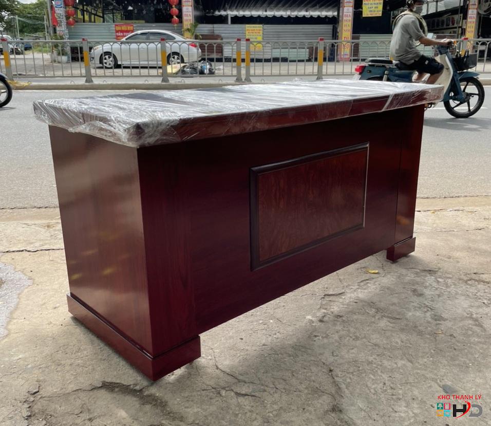 ban giam doc 1m4 thanh ly gia re1