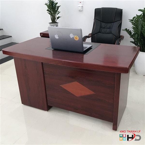 Thanh lý bàn giám đốc sơn PU 1m4 hộc liền