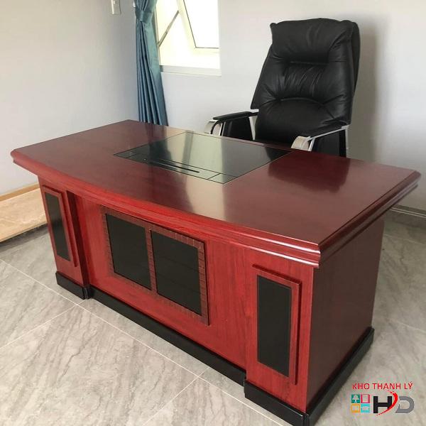 ban giam doc 1m6 op da gia re