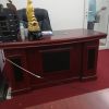 Bàn giám đốc cũ 1m6 ốp da giá rẻ