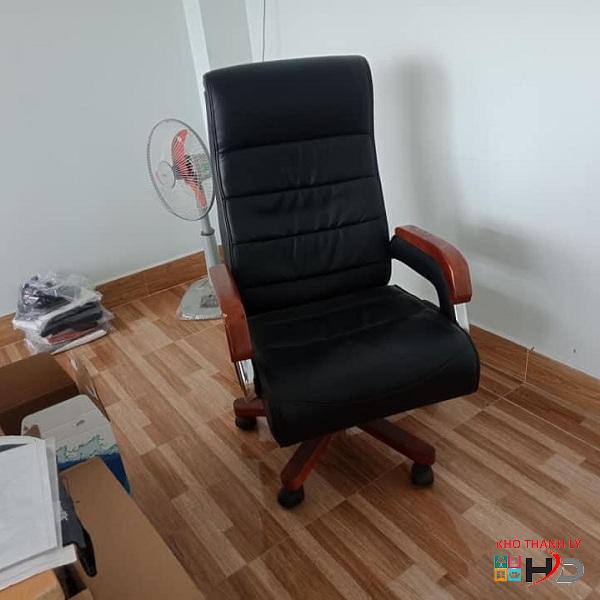 ghe giam doc hoa phat cu