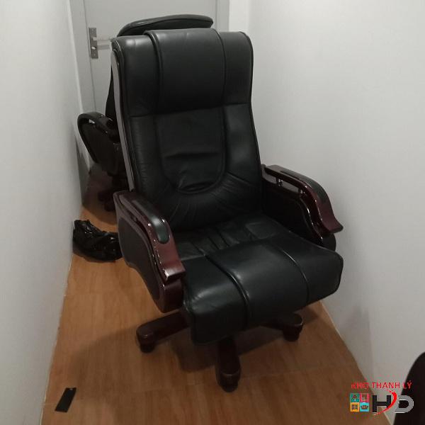 ghe tong giam doc cu thanh ly