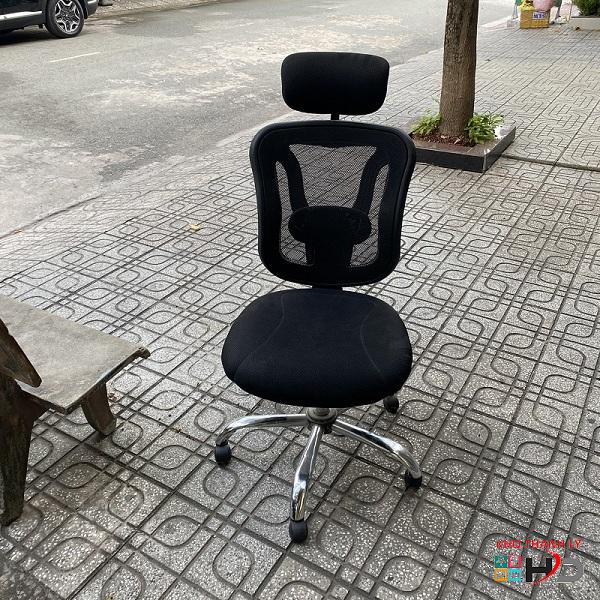 ghe xoay nga lung khong tay cu