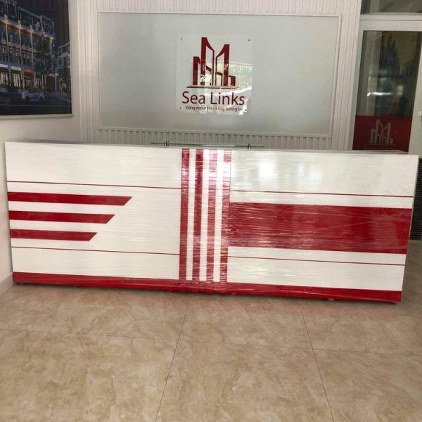 Quầy lễ tân thẳng 2m2 viền đỏ giá rẻ