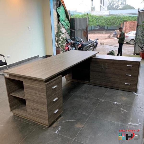 ban giam doc l 2m x 1m6