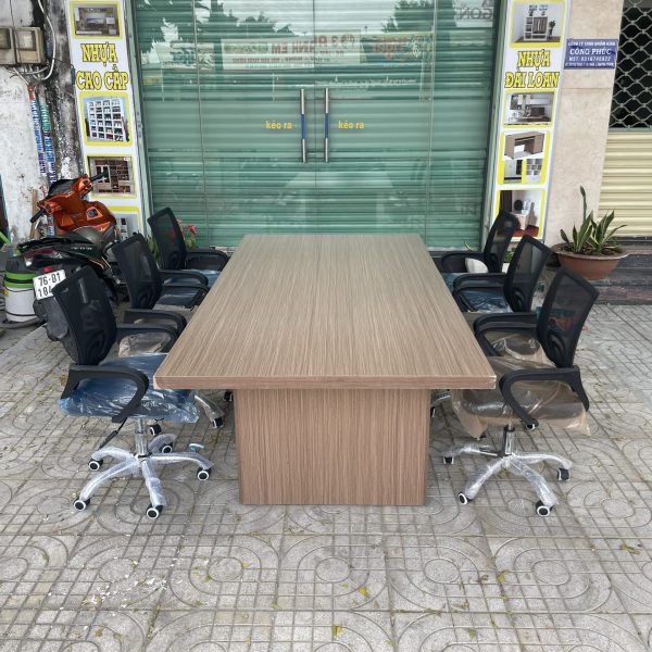 Bàn họp gỗ mdf 2m4 thanh lý