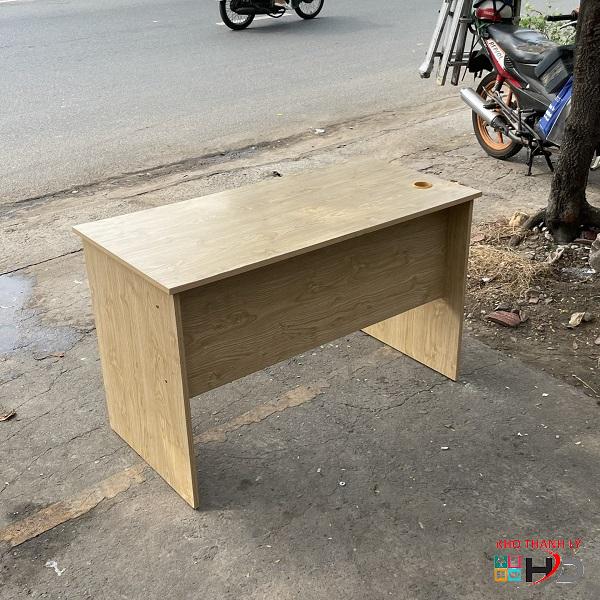 Bàn Làm Việc Nhân Viên Cũ 1m2