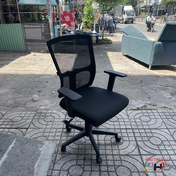 ghe xoay den lung luoi cu 1