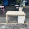Bàn làm việc thanh lý có hộc tủ rời