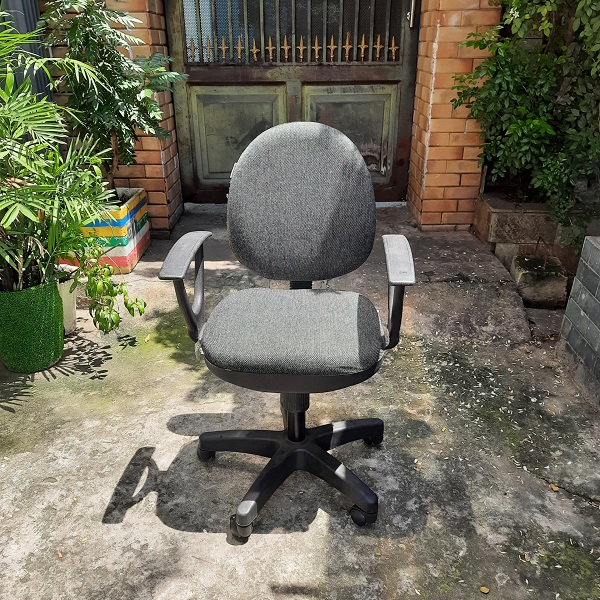 Ghế xoay hòa phát có tay vịn thanh lý