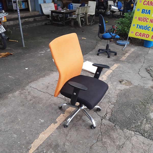 Ghế Xoay Văn Phòng Cam Phối Đen