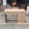 Bàn làm việc màu nâu vân gỗ 1m2 thanh lý