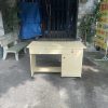 Bàn làm việc màu vàng 3 hộc tủ thanh lý