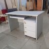 Bàn văn phòng 1m2 có hộc tủ