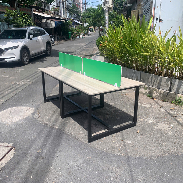Hình ảnh bàn làm việc 4 chỗ ngồi 2m x 1m tại Kho Thanh Lý HD