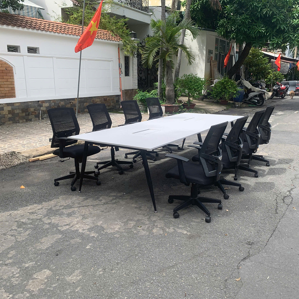 Bàn họp chân sắt 8 người