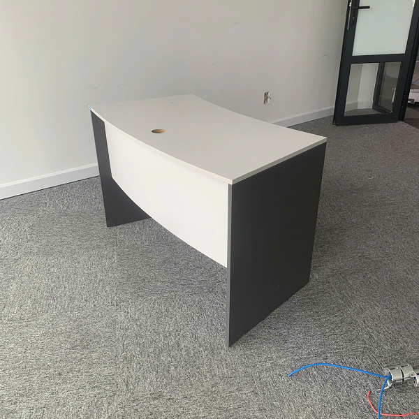 Bàn nhân viên 1m2 bo cong