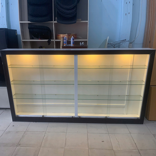 Tủ trưng bày mô hình của kính 2m8